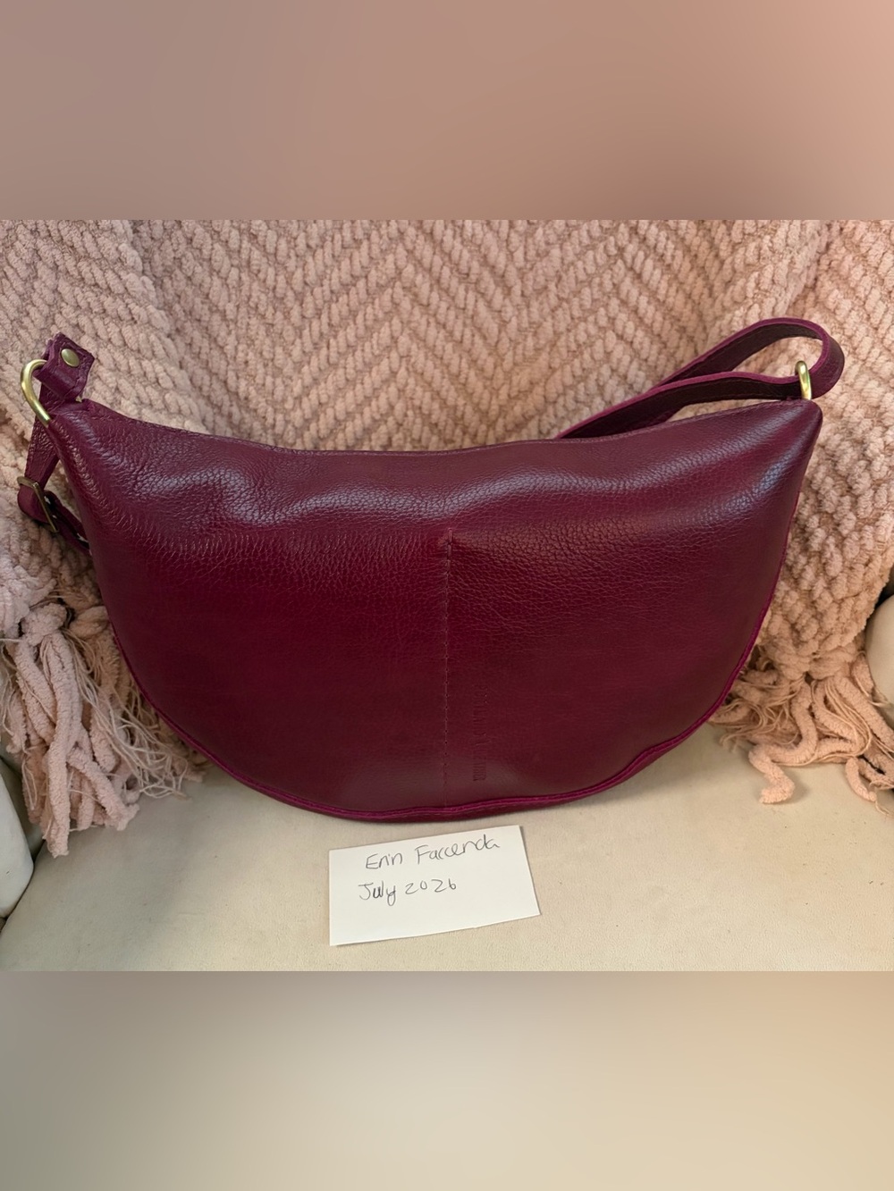 Portland Leather Premium Large Koala Sling Bag - NWT - Picture 3 of 7